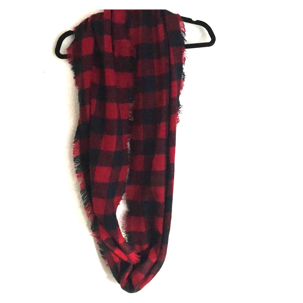 Checkered scarf